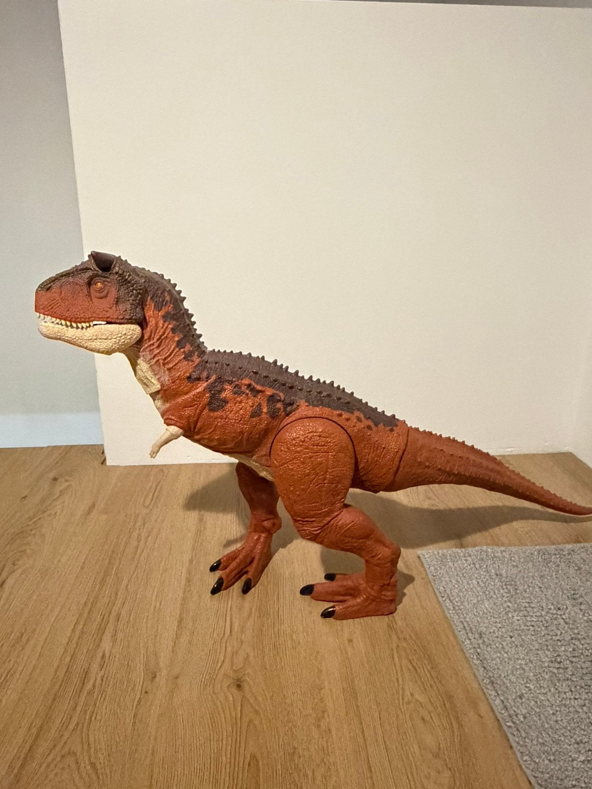 Jurassic world colossal carnotaurus Toro, Ophalen, Gebruikt