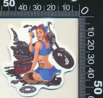 Sticker: Vintage Pin Up Girl (83), Verzamelen, Stickers, Ophalen of Verzenden, Zo goed als nieuw, Bedrijf of Vereniging