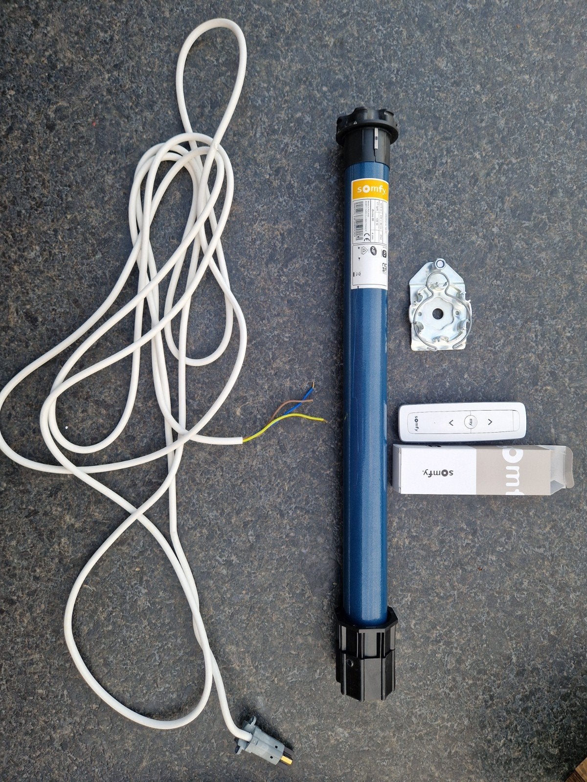 Somfy Oximo io rolluikmotor met afstandsbediening, Ophalen, Overige kleuren, Minder dan 100 cm, Zo goed als nieuw