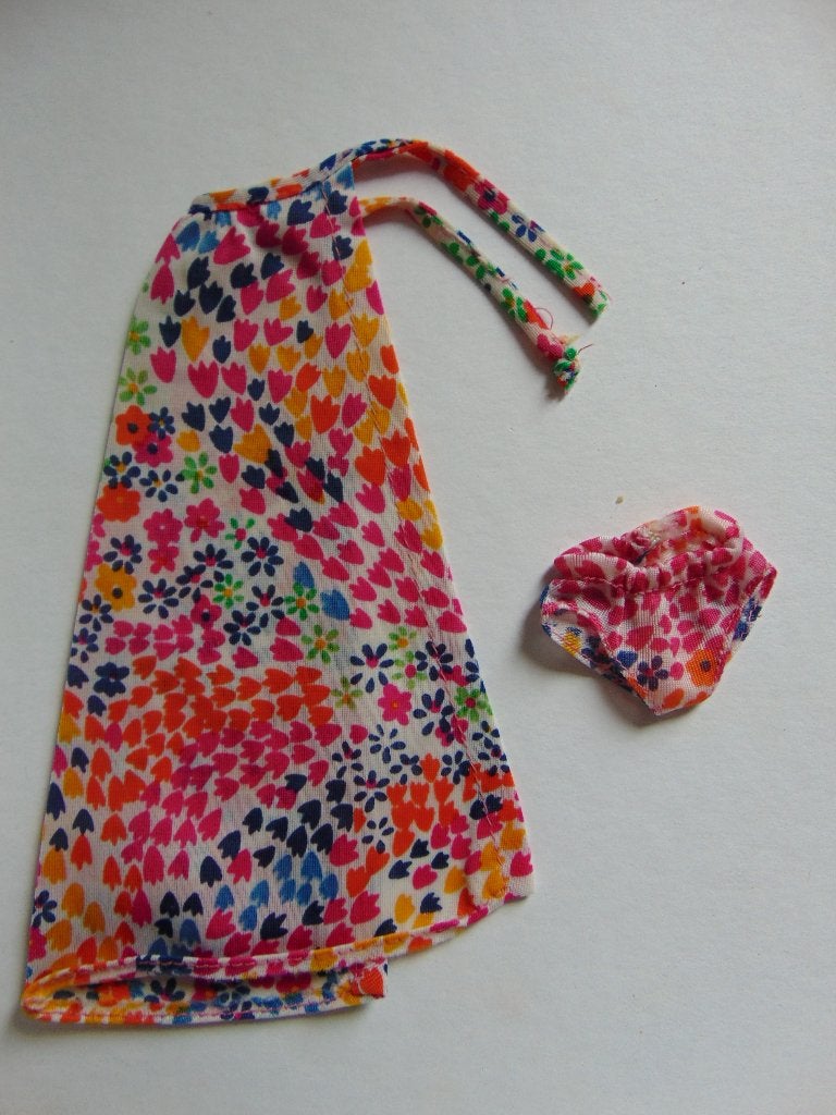 Barbie Hawaiian #7470 rok en bijpassende slip, Verzenden, Gebruikt, Kleertjes