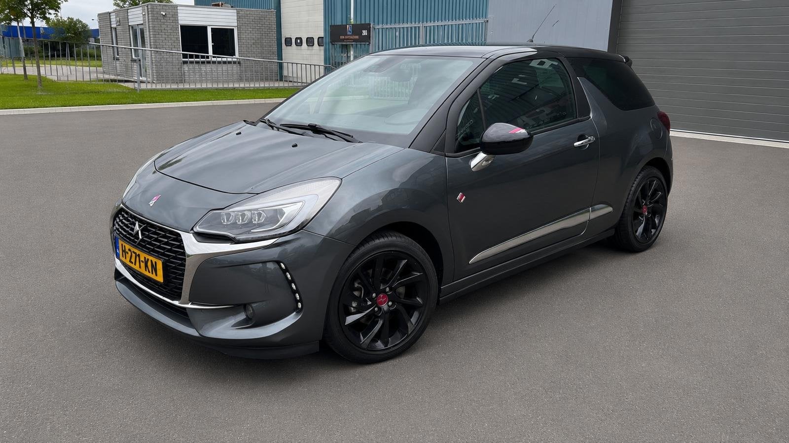 DS 3 1.2 PureTech Sport Chic Luxe Utvoering 131 PK, Auto's, DS, Voorwielaandrijving, Gebruikt, Euro 6, 1199 cc