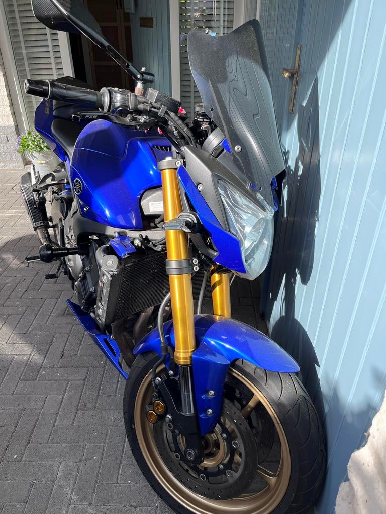 Yamaha FZ8 2011 Blauw/Goud met Yoshimura R11 uitlaat, 700 cc, Sportuitlaat, 4 cilinders, Motorrijbewijs A