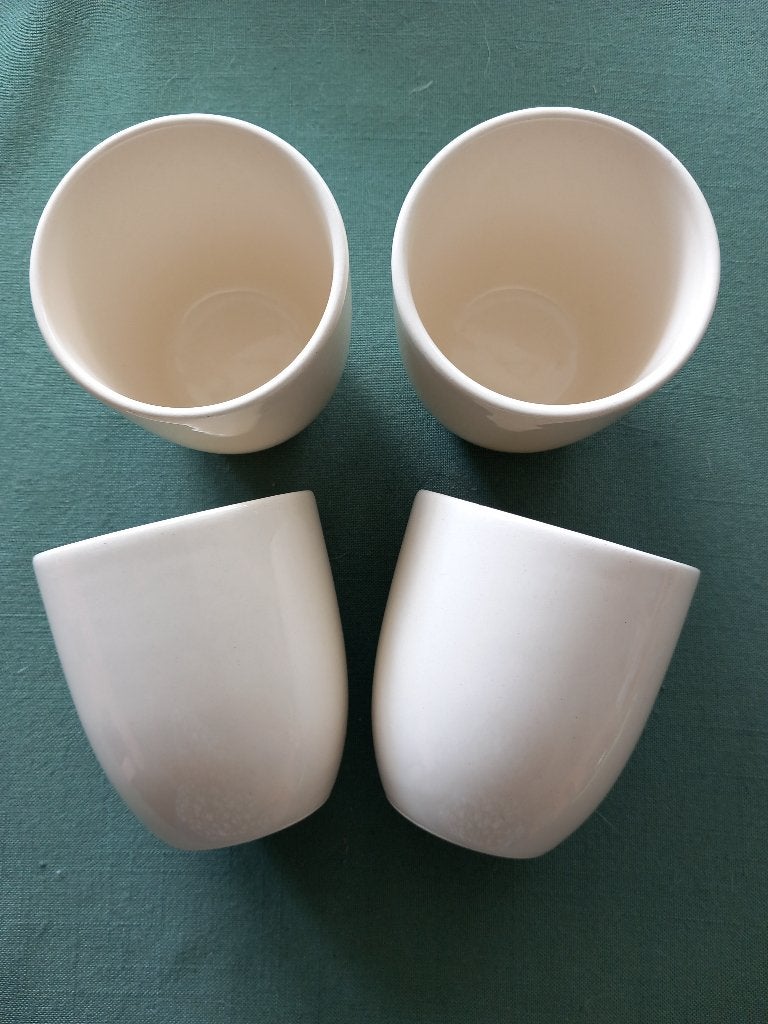 Crème bekers, set van 4., Ophalen of Verzenden, Zo goed als nieuw, Overige stijlen, Kop(pen) en/of Schotel(s)