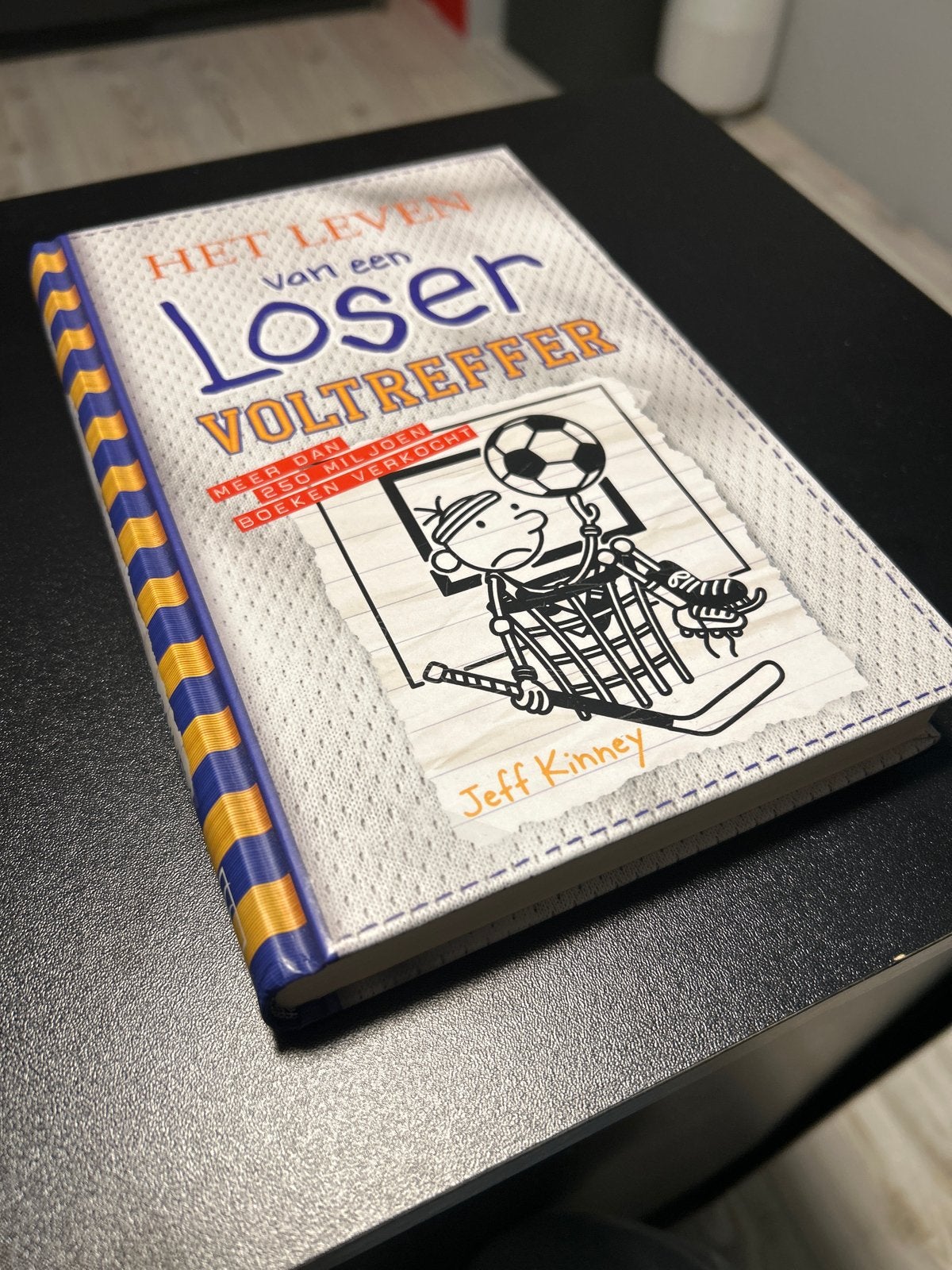 Het Leven van een Loser: Voltreffer - Grappig en zo goed als, Ophalen of Verzenden, Zo goed als nieuw, Fictie