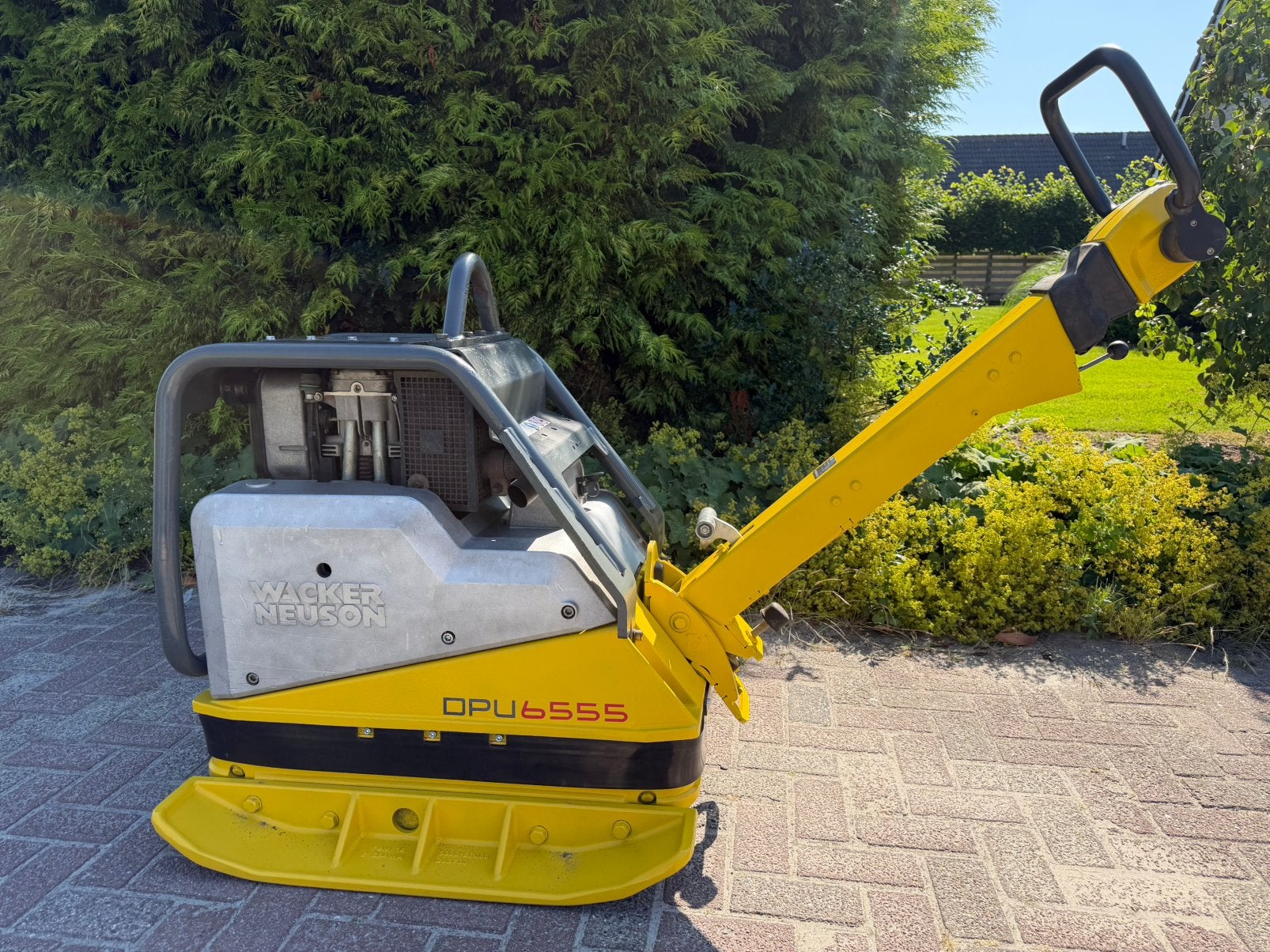 Wacker trilplaat te koop DPU 6555 12-2016 395 uur, Tuin en Terras, Ophalen, Gebruikt
