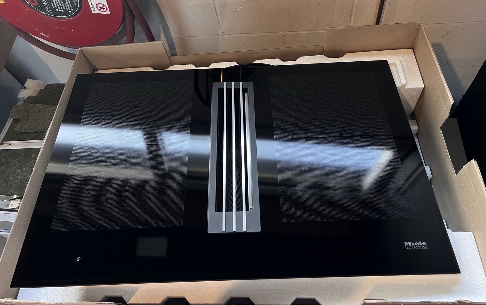 Miele KMDA 7633 FL Inductie kookplaat met afzuiging, Witgoed en Apparatuur, Ophalen, ., Nieuw, 4 kookzones
