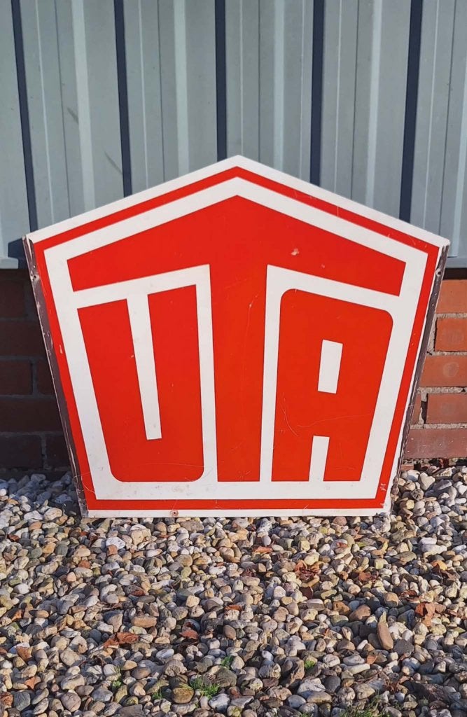 Vintage dubbelzijdig UTA reclamebord, is geen emaille., Verzamelen, Ophalen, Reclamebord, Gebruikt, .