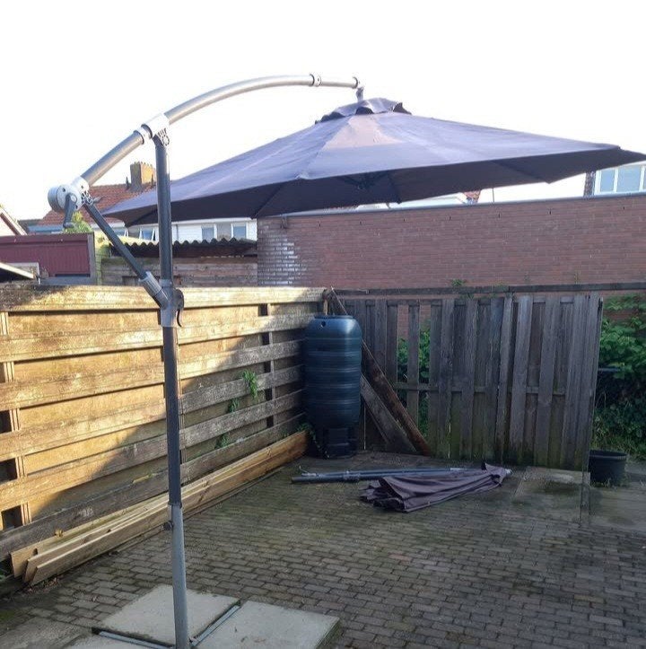 Zweefparasol, Tuin en Terras, Ophalen, Gebruikt, 2 tot 3 meter, Zweefparasol