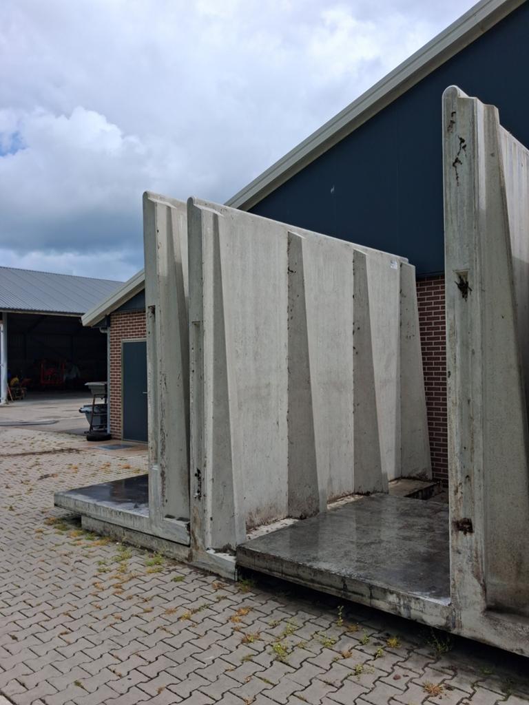 Bosch Beton SL300R Sleufsilo-elementen/ keerwanden, Ophalen of Verzenden