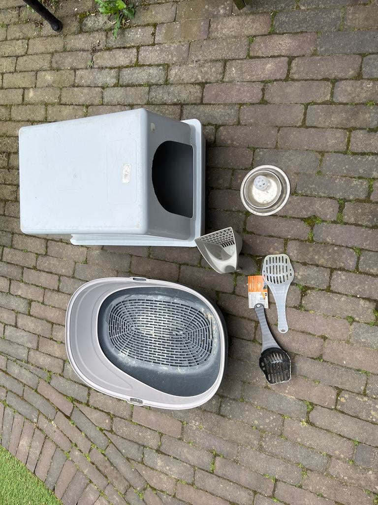 Kattebak en katten huisje, Dieren en Toebehoren, Ophalen of Verzenden
