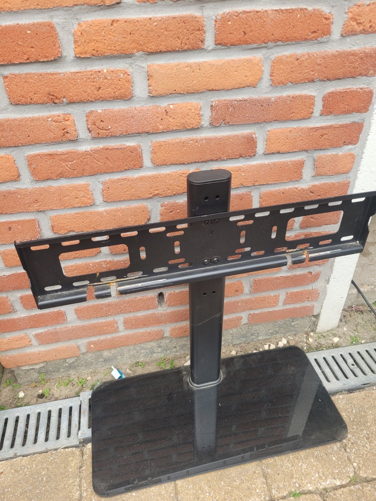 tv standaard, Ophalen