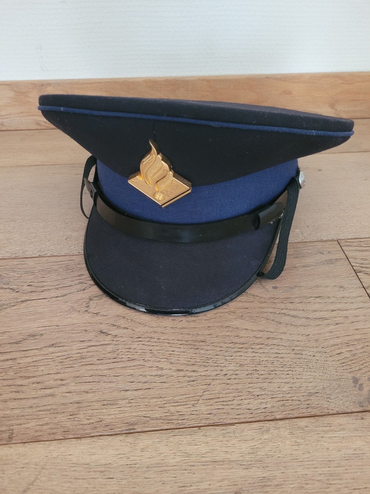 verzameling pet vintage, Verzamelen, Militaria | Algemeen, Ophalen, Nederland, Helm of Baret