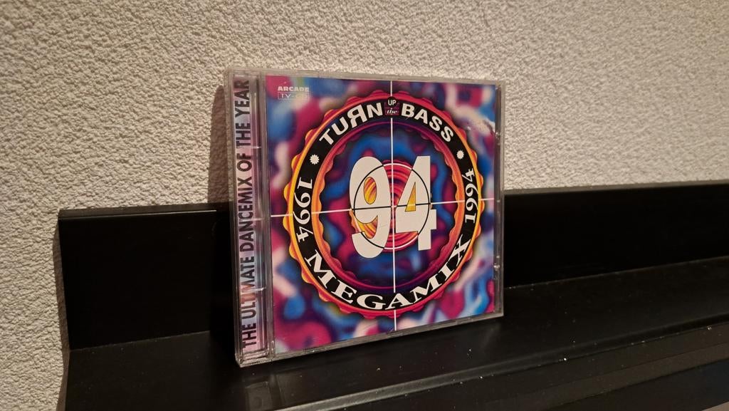 Turn up the bass, Cd's en Dvd's, Cd's | Dance en House, Ophalen of Verzenden, Zo goed als nieuw