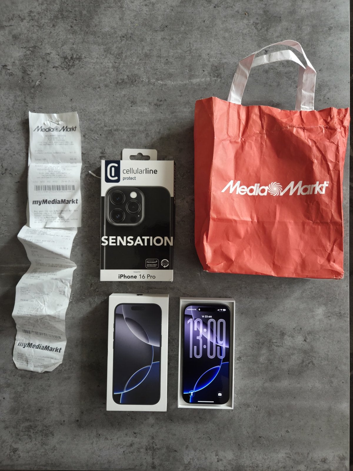Apple iPhone 16 Pro 128GB Zwart Incl Bon Hoesje Doos, Telecommunicatie, IPhone 16 Pro, 128 GB, Zwart, Ophalen of Verzenden