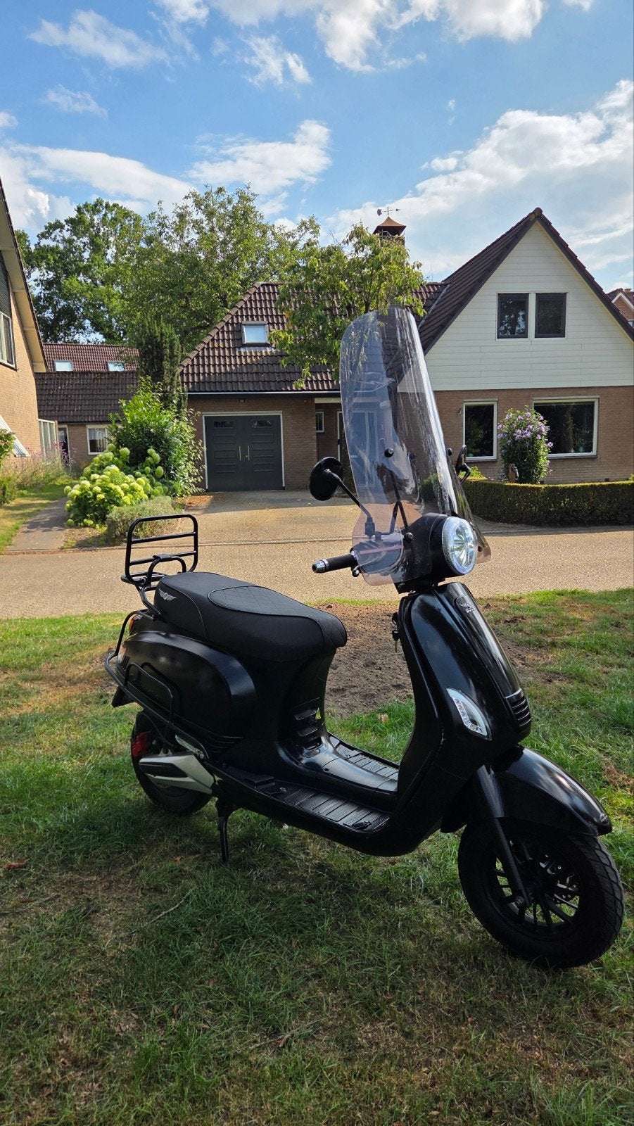 Djjd E-Cashmere Elektrische Scooter - zwart - geel kenteken, Maximaal 45 km/u, Elektrisch, Ophalen of Verzenden, Zo goed als nieuw