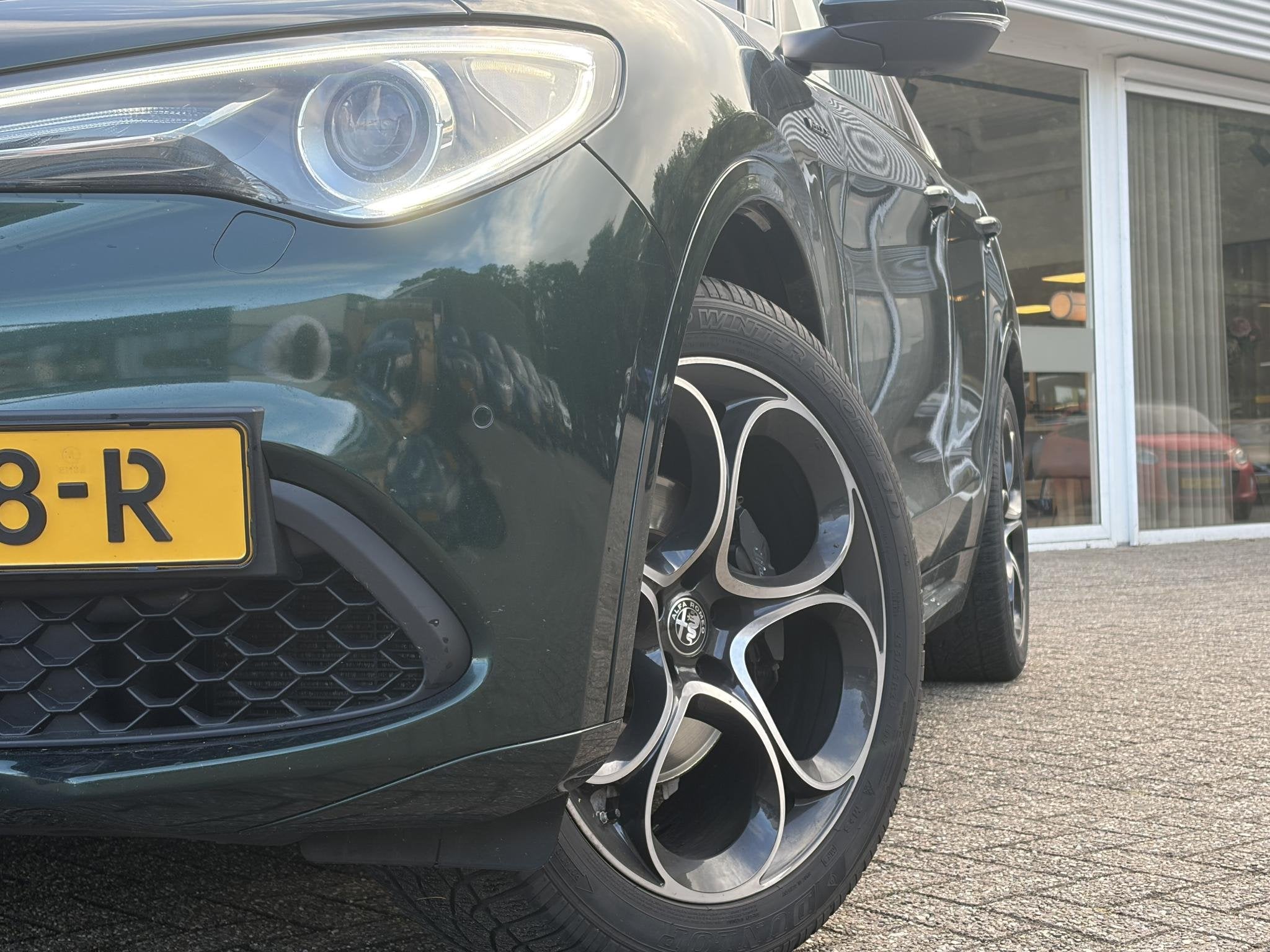Alfa Romeo Stelvio 2.0 T AWD Veloce Ti / 280 PK / Bomvolle S, Auto's, Automaat, Dealer onderhouden, Euro 6, 4 cilinders