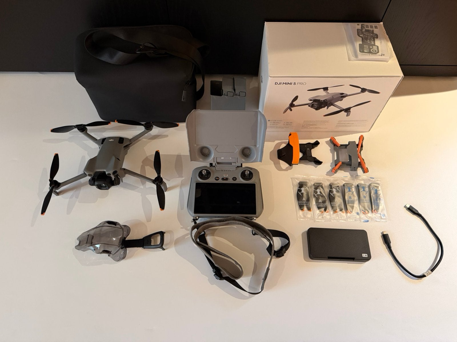DJI Mini 5 PRO Fly more combo - occasion - garantie, 30 tot 45 minuten, 5 tot 10 kilometer, Ophalen of Verzenden, Zo goed als nieuw