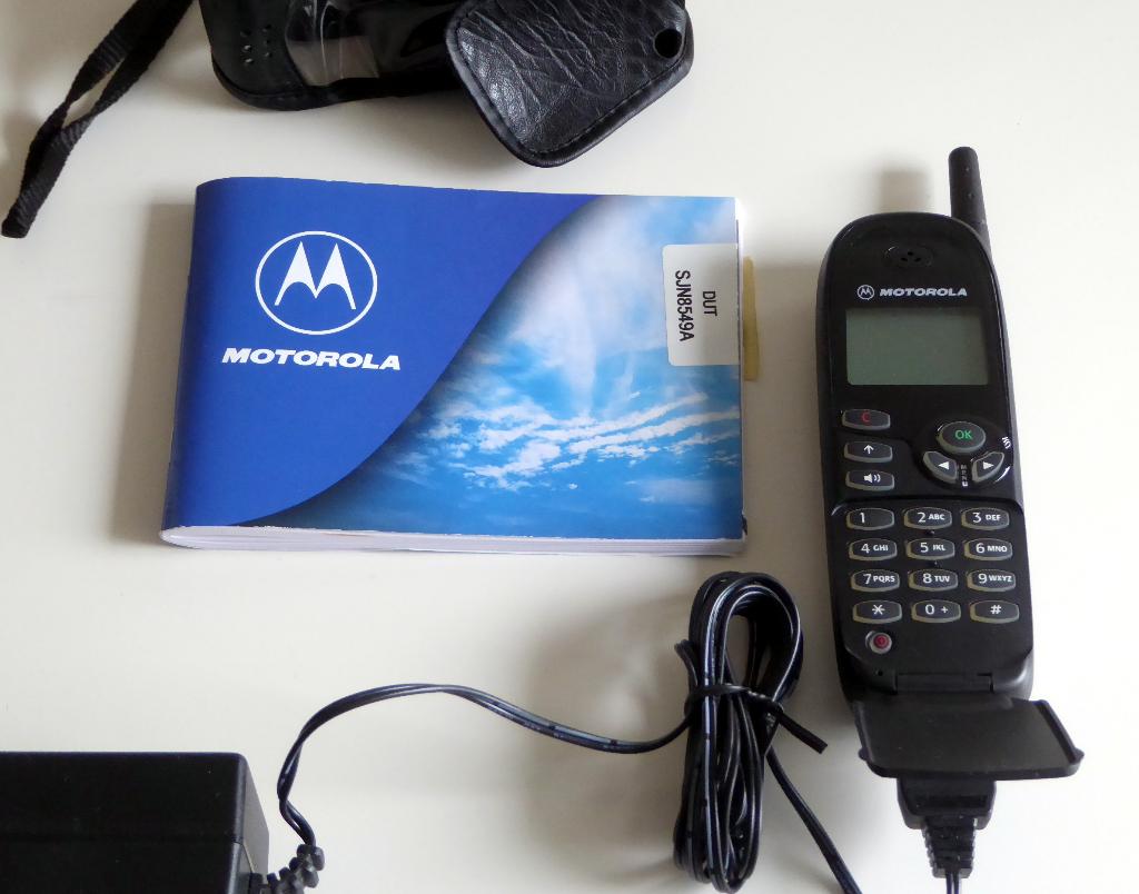 Motorola M3188, Overige modellen, Geen camera, Zwart, Fysiek toetsenbord