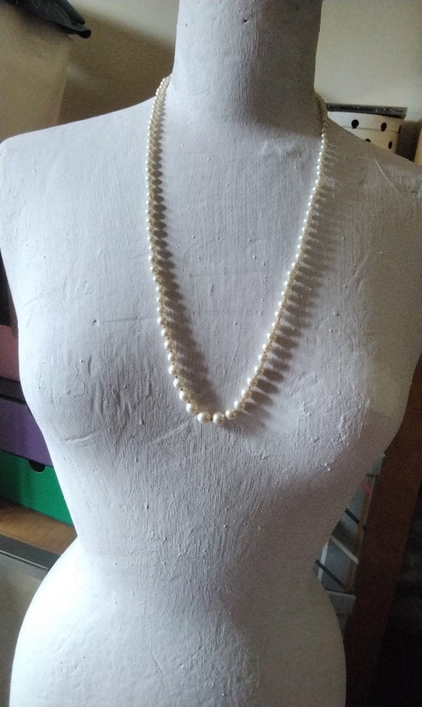 Vintage Parelketting Lange Oplopende Parels Knopen, Ophalen of Verzenden, Gebruikt, Wit, Overige materialen