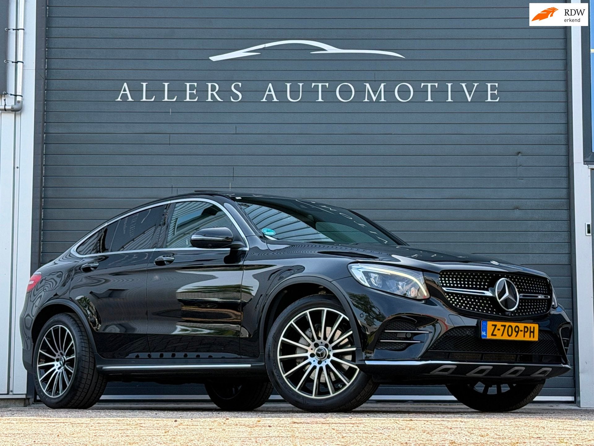 Mercedes-Benz GLC-klasse Coupé 250 4MATIC Business AMG|TREK, Auto's, Automaat, Dealer onderhouden, Gebruikt, 4 cilinders