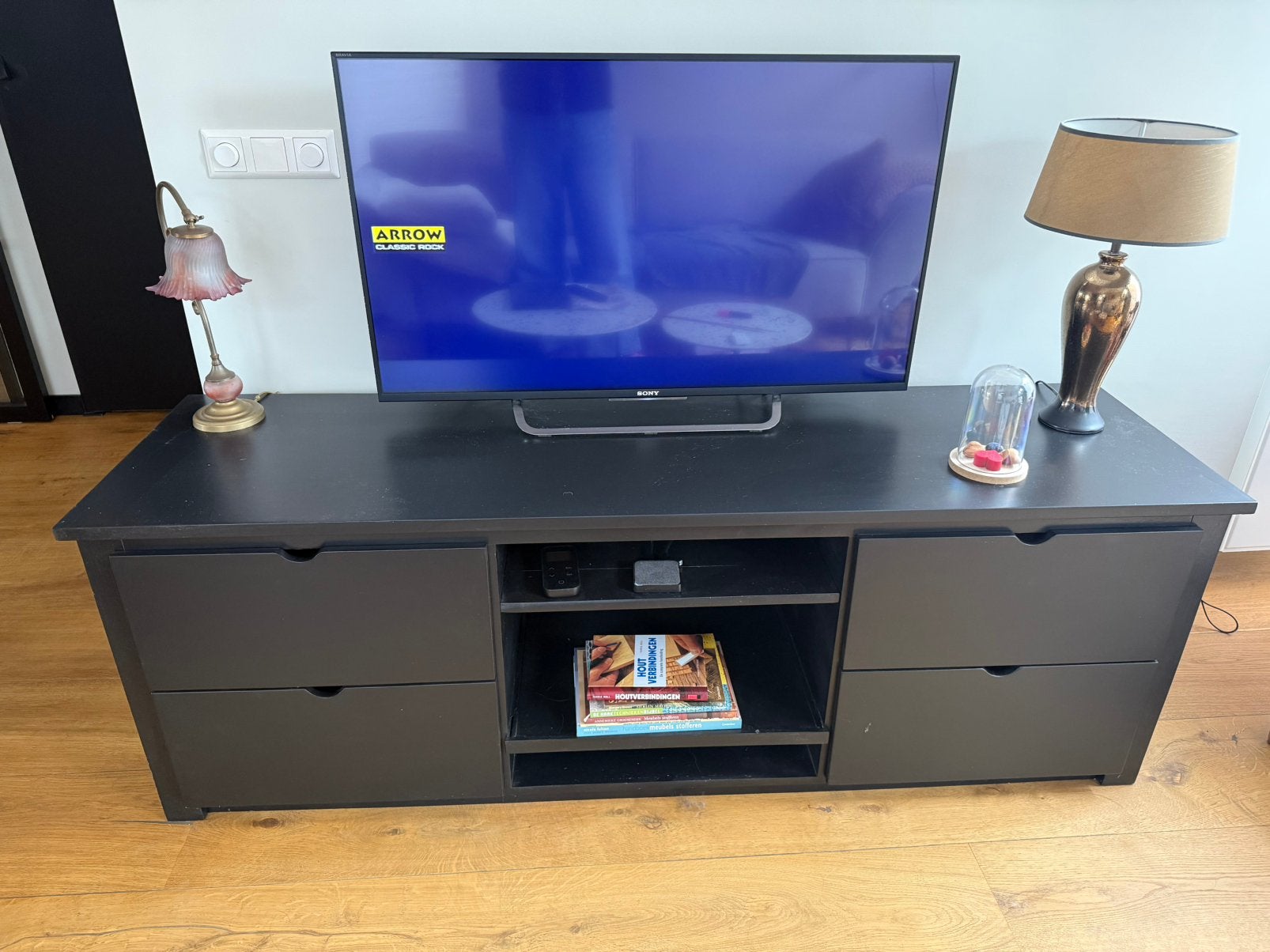 TV meubel notenhout zwart, Ophalen of Verzenden, Gebruikt, Overige houtsoorten