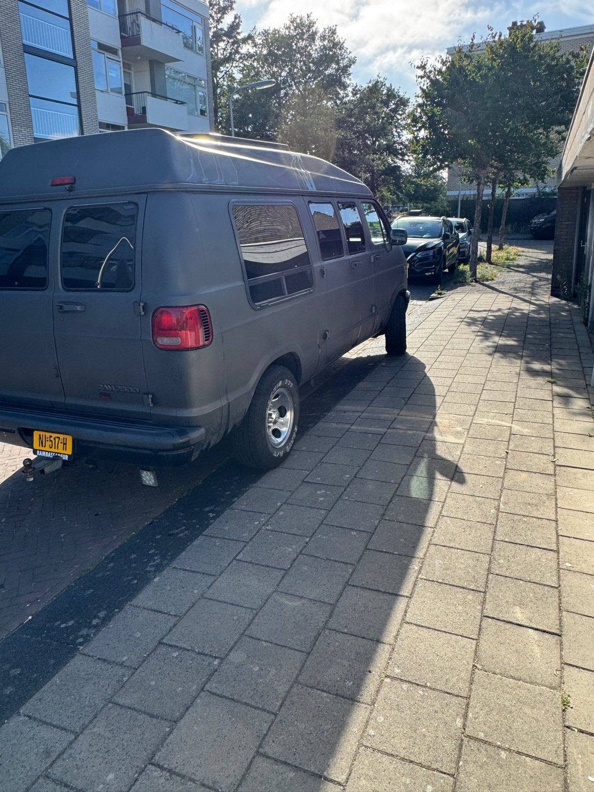 Dodge Ram Van B2500 Camper - youngtimer met CarPlay & TV, Buscamper of Camperbus, Tot en met 2, Particulier, LPG