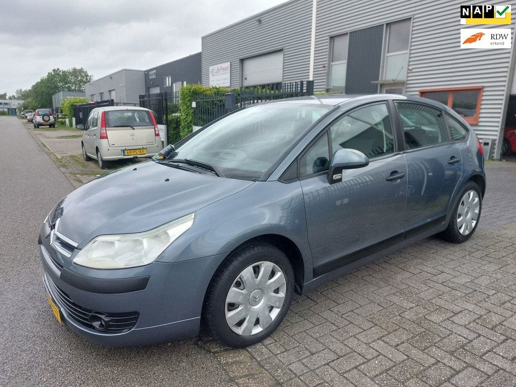 Citroen C4 1.6-16V Ligne Prestige 5 deurs + geregelde airco, Auto's, Citroën, Voorwielaandrijving, Stof, Gebruikt, 4 cilinders