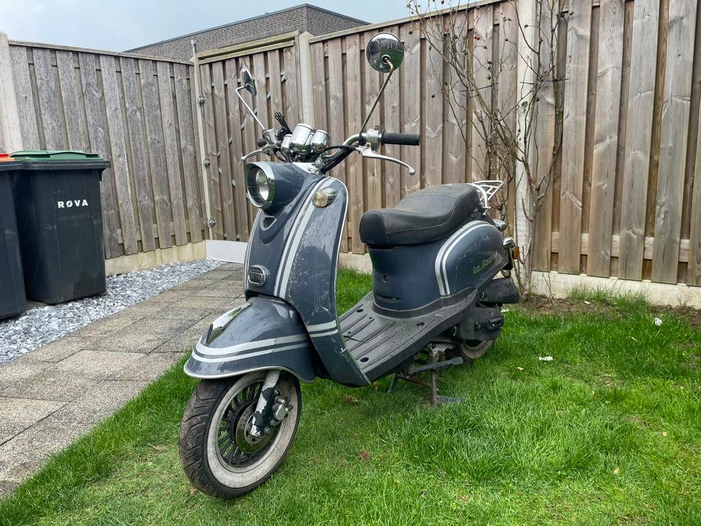 La Souris Trendy Retro, Fietsen en Brommers, Scooters | Overige merken, Gebruikt, Maximaal 45 km/u, Benzine, Ophalen