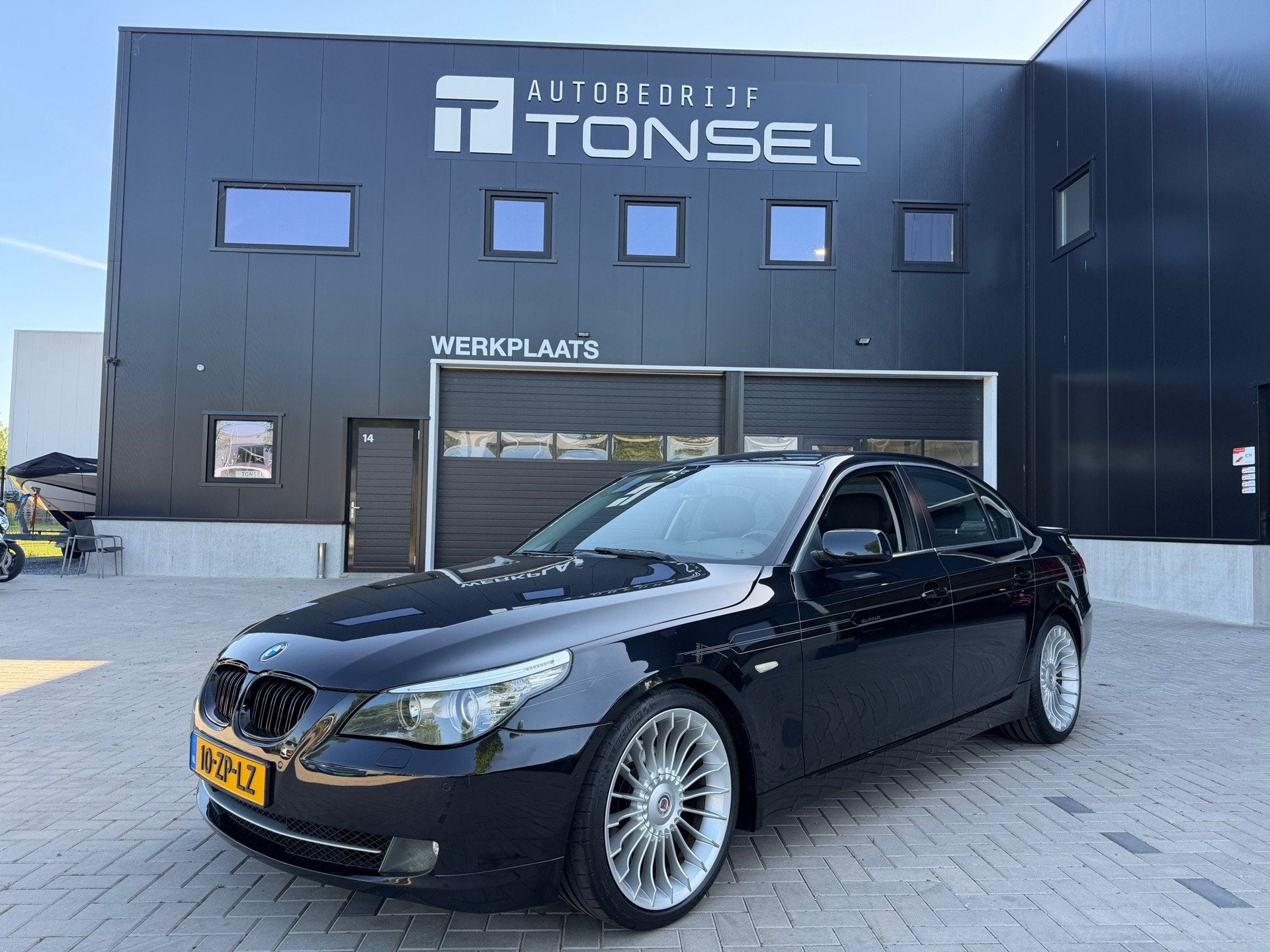 BMW 5-serie 520i Alpina / Automaat / Carplay/AndroidAuto / 1, Automaat, Zwart, 4 cilinders, 1465 kg