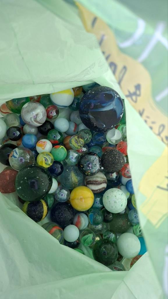 Diverse knikkers en bonken te koop, Ophalen