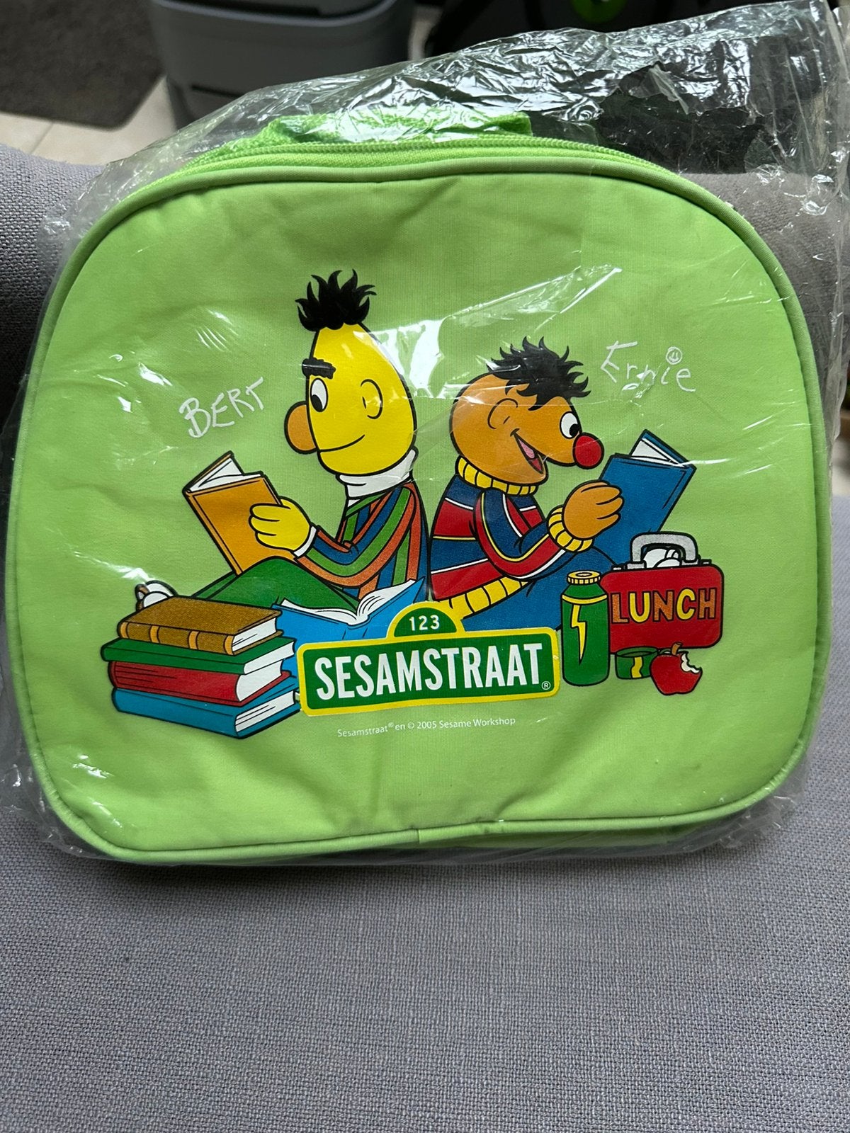 Kinder rugtas (Bert & Erni ) Nieuw “”, Sieraden, Tassen en Uiterlijk, Ophalen, Zo goed als nieuw, Overige merken, 30 tot 45 cm