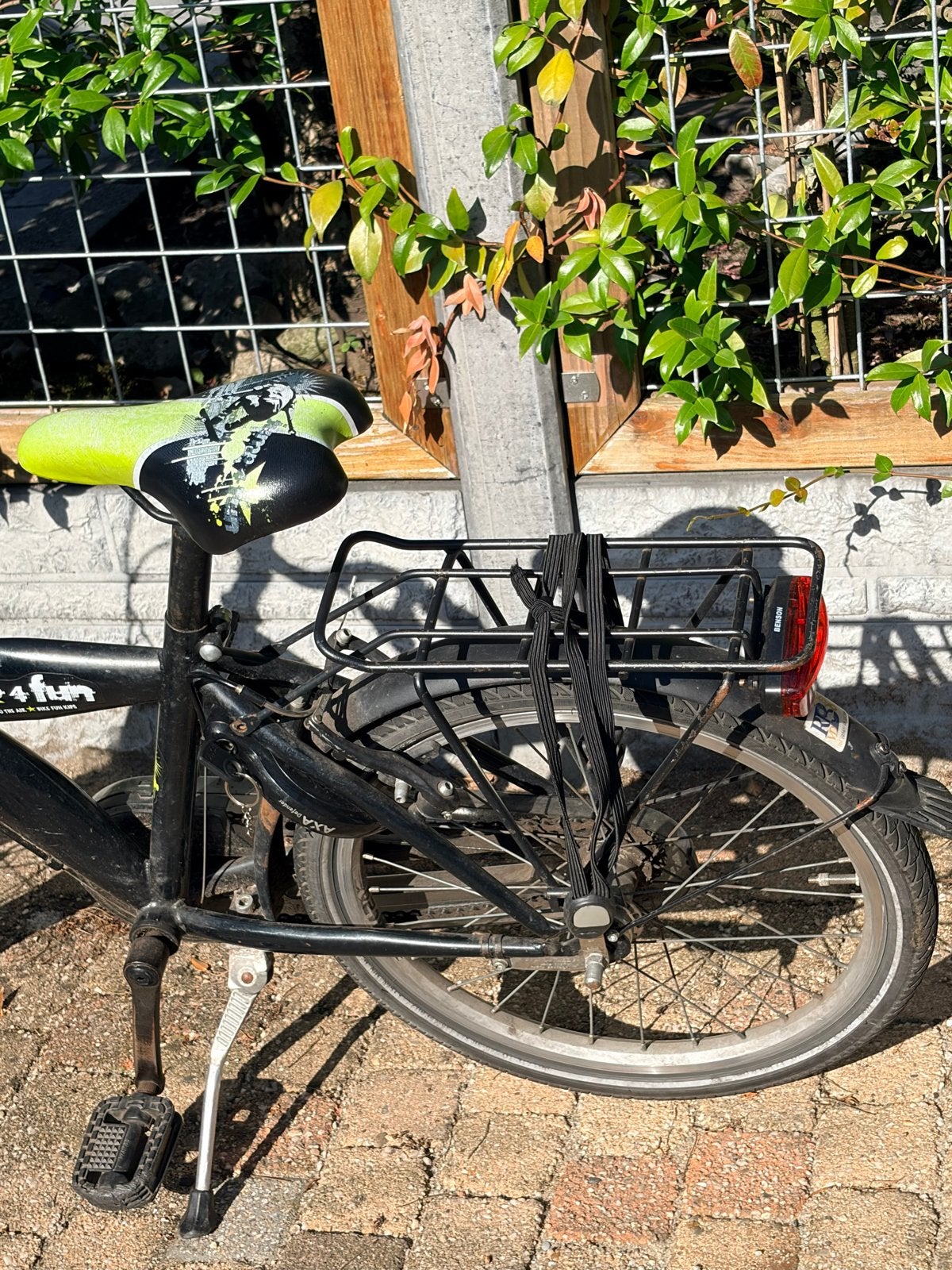 Foto 4 van Jump4Fun kinderfiets 20 inch met terugtraprem en handremmen