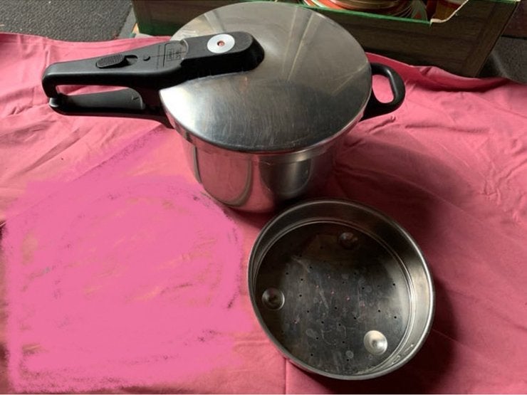 Fissler Snelkookpan - 6.0L, Huis en Inrichting, Keuken | Potten en Pannen, Ophalen, Snelkookpan, Gebruikt, Met deksel