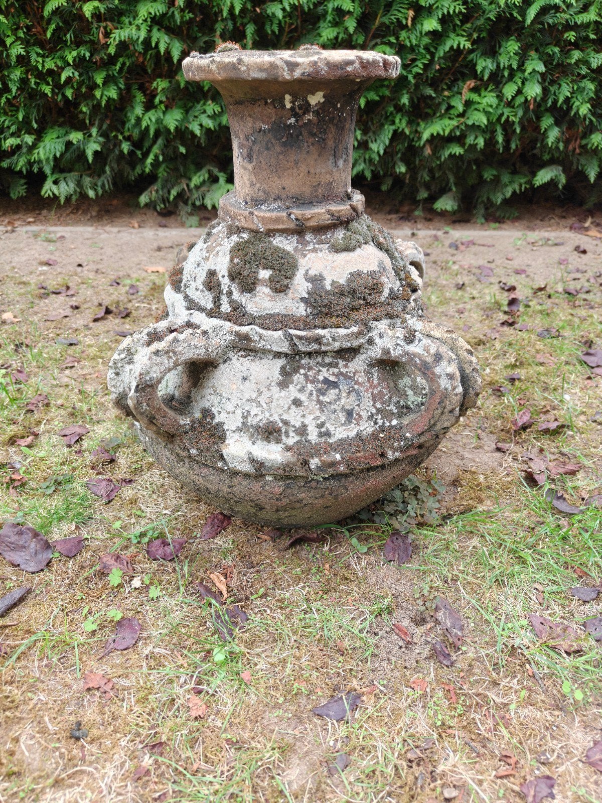 prachtig verweerde terracotta amfoor, Ophalen, Rond, Tuin, Minder dan 40 cm