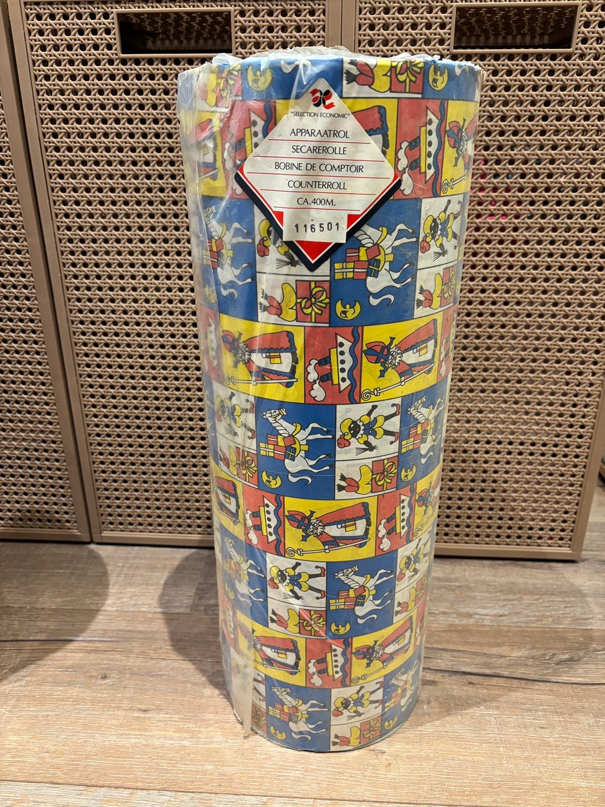 Vinrage, retro XL winkelrol jaren 80 Sinterklaas inpakpapier, Ophalen of Verzenden, Zo goed als nieuw
