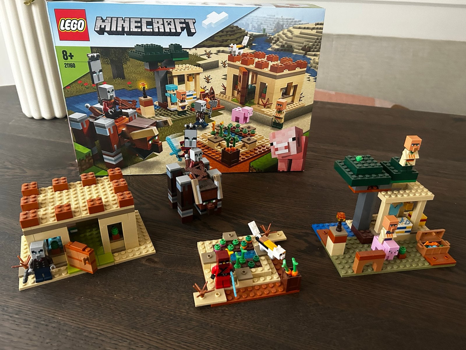 LEGO Minecraft 21160 De Illager-aanval Complete set, Minecraft, Lego, Ophalen of Verzenden, Zo goed als nieuw