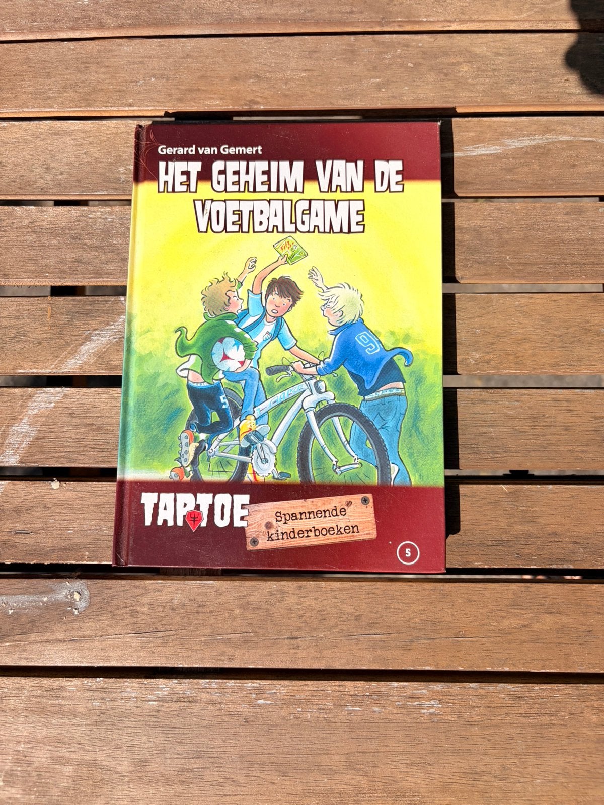 Kinderboek het geheim van de voetbaldief, Boeken, Ophalen, Zo goed als nieuw