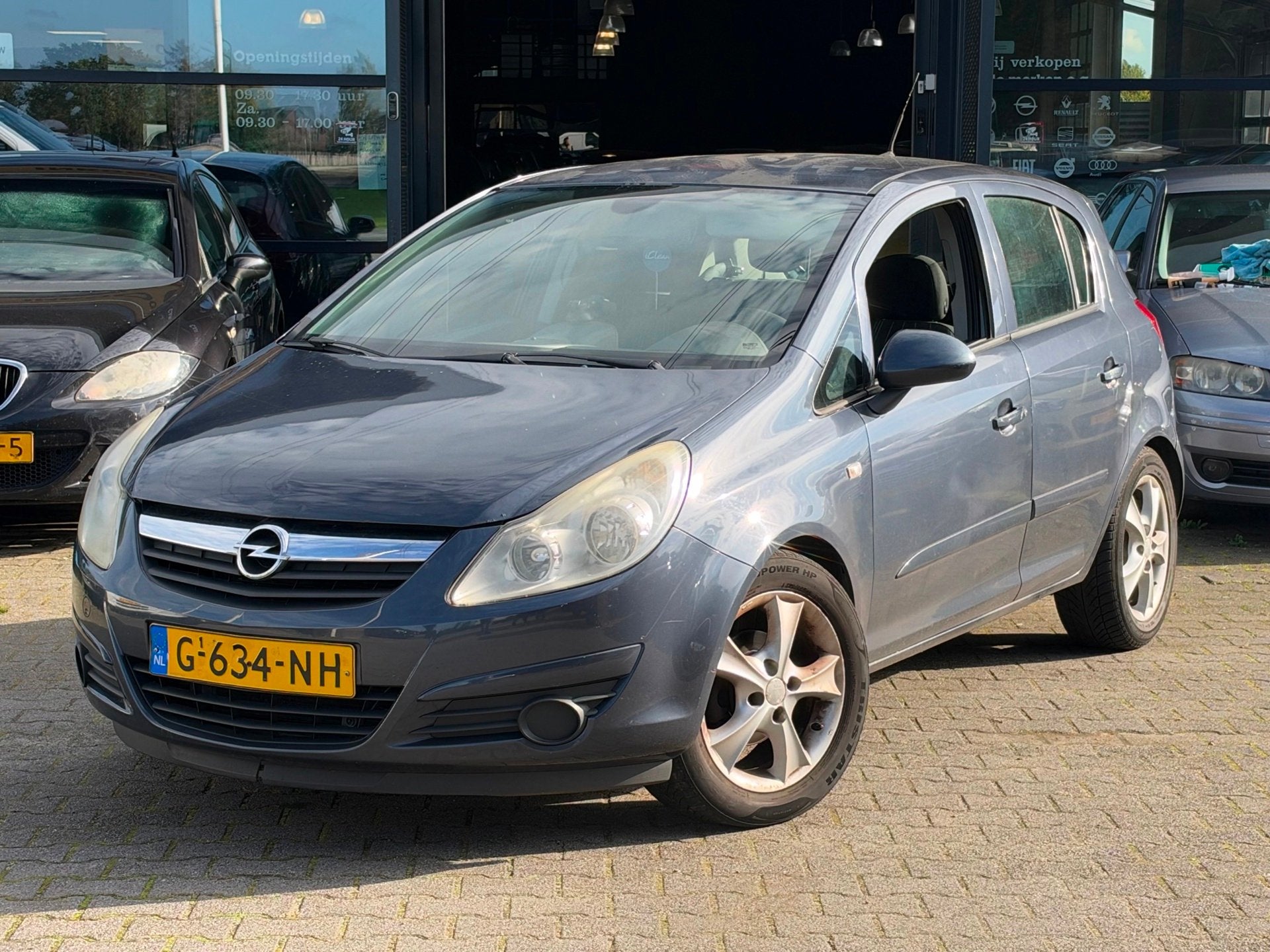 Opel Corsa 1.2-16V Essentia LMVELGEN/AIRCO//RIJDT PERFECT, Voorwielaandrijving, Stof, Gebruikt, Zwart