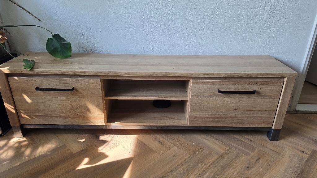 Tv kast, Ophalen, Gebruikt, 150 tot 200 cm, Eikenhout