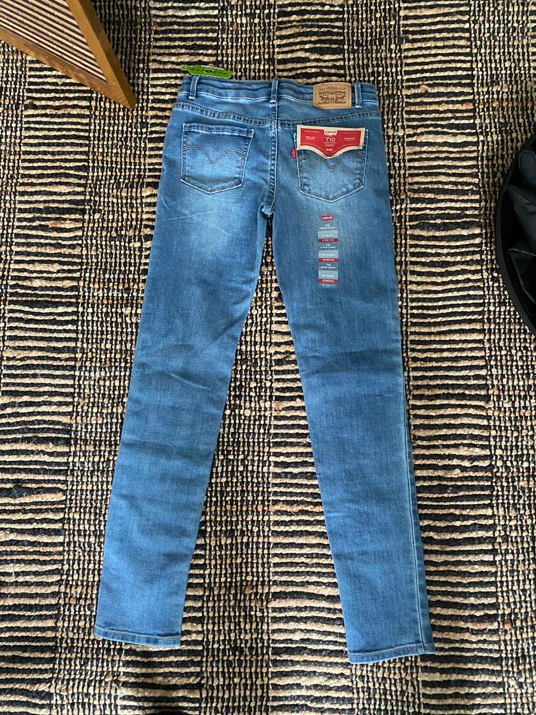 Levi’s 710 maat 152 nieuw, Kleding | Heren, Ophalen of Verzenden, Nieuw, Blauw