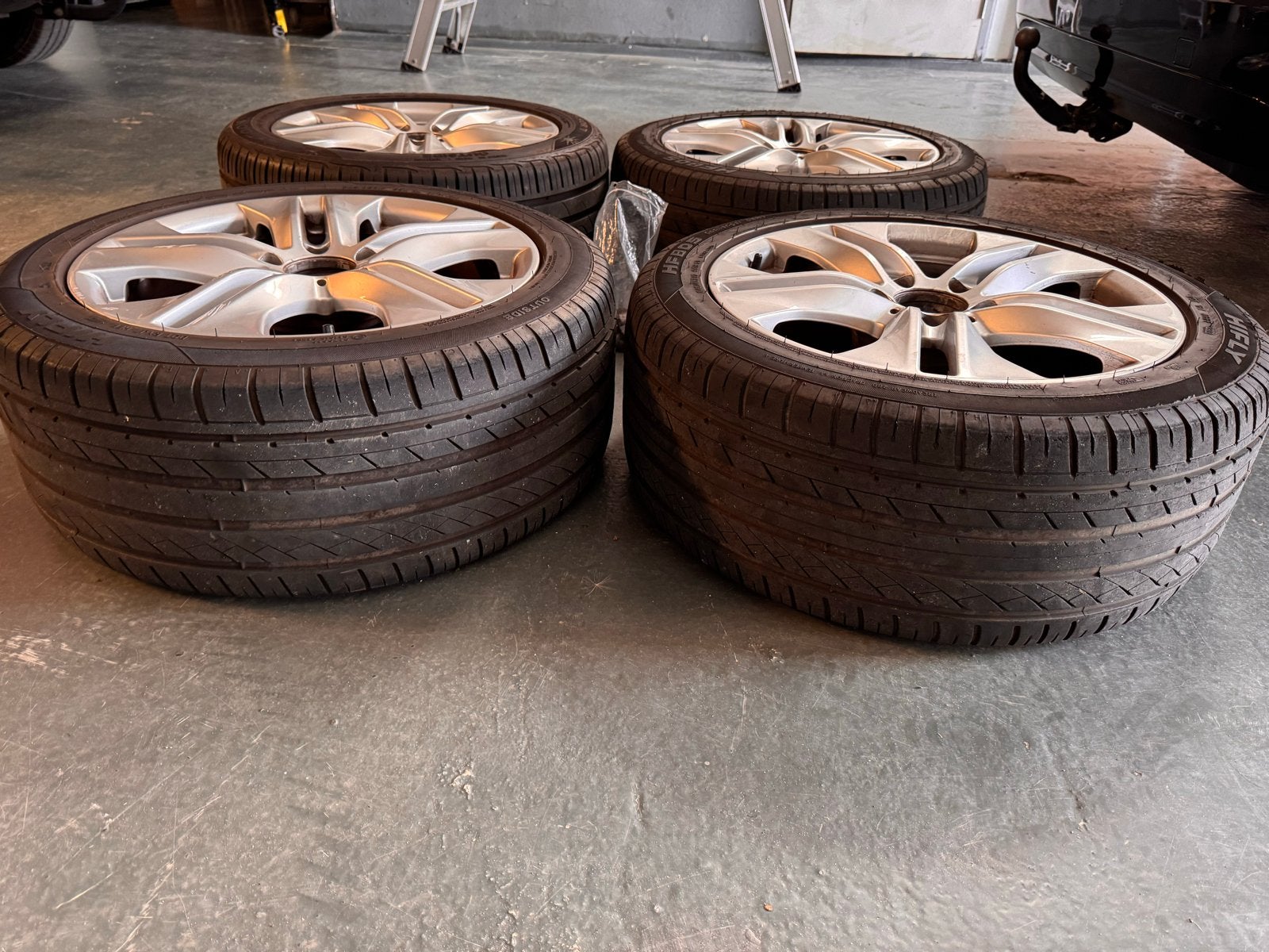 Mercedes E-Klasse W212 Banden en Velgen 245/45/17, Auto-onderdelen, Banden en Velgen, Ophalen, Banden en Velgen, 17 inch, Personenwagen