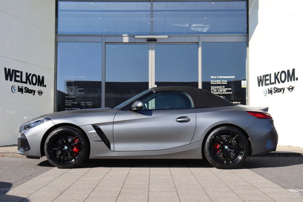 BMW Z4 Roadster sDrive20i M Sport Automaat / M Sportstoelen, Automaat, 1998 cc, Achterwielaandrijving, Zwart