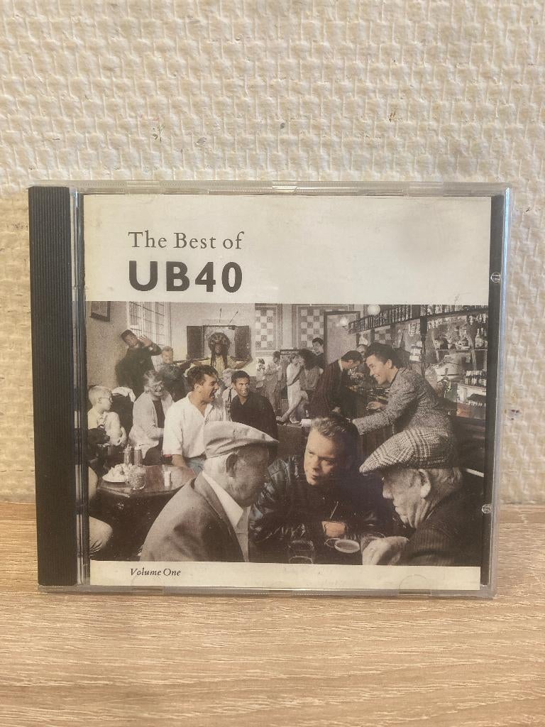 UB40 - the best of CD volume one, Ophalen of Verzenden, Gebruikt