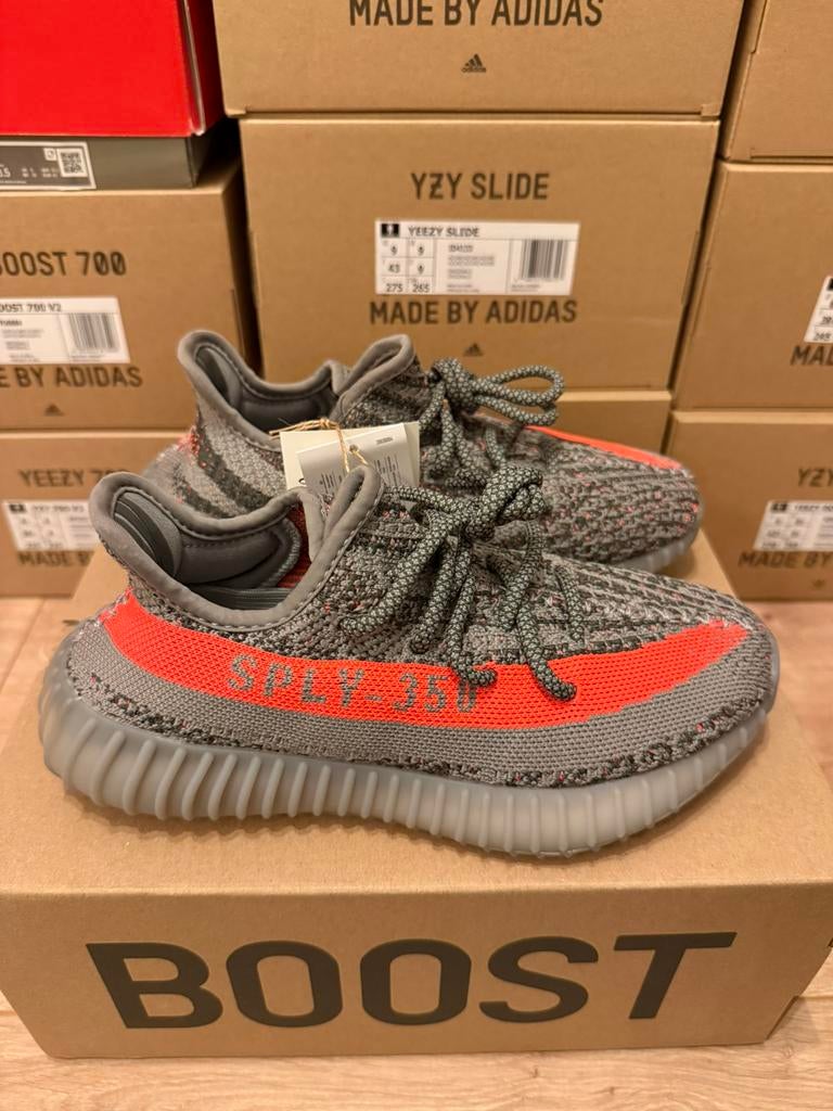Yeezy 350 Beluga Maat 36 2/3 Deadstock, Kleding | Dames, Ophalen of Verzenden, Zo goed als nieuw, Sneakers of Gympen