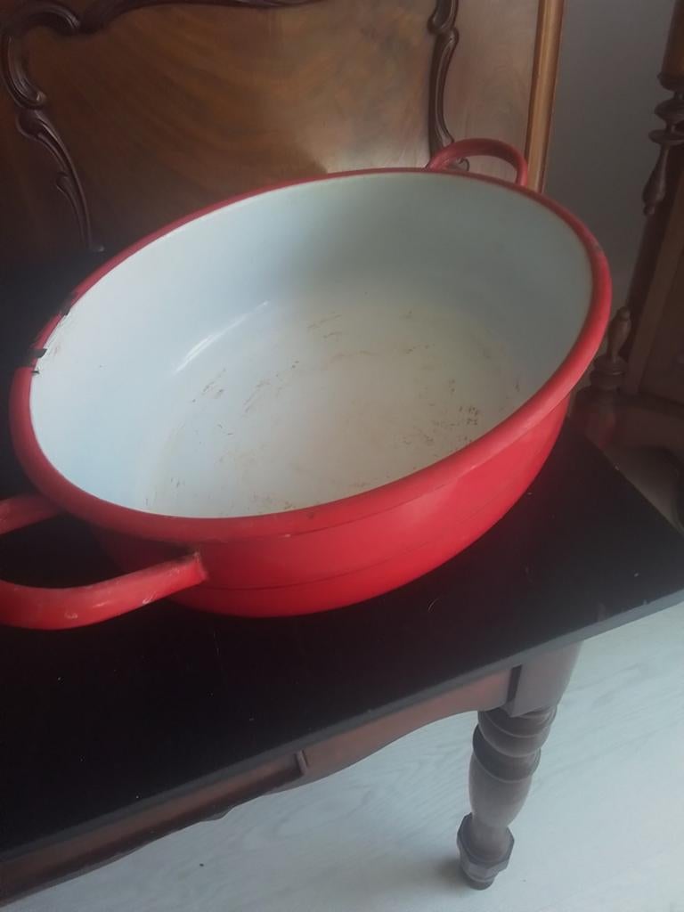 Emaille ovale teilen (wasbakken) in rood, crème en groen, Antiek en Kunst, Antiek | Emaille, Ophalen of Verzenden