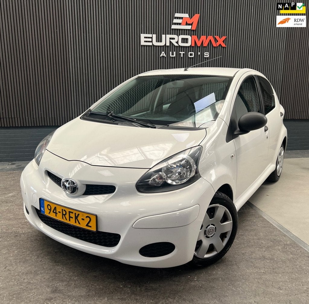 Toyota Aygo 1.0-12V Now NAP - Elektr.ramen - Airco., Voorwielaandrijving, Euro 5, Stof, Gebruikt