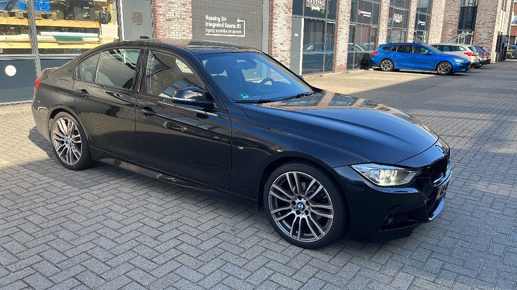 BMW 3-Serie 1.6 316I 2015 Zwart, Auto's, 1360 kg, Zwart, 4 cilinders, Zwart