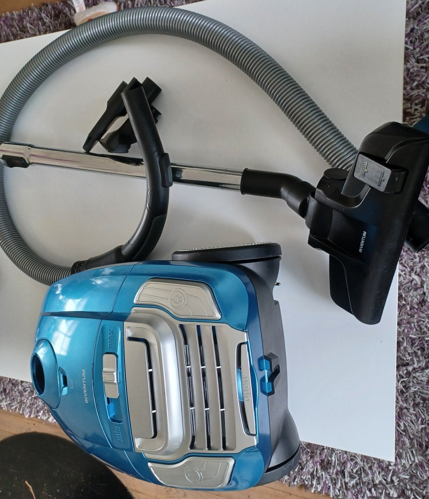 Inventum ST306BZA/01 stofzuiger 700W - Zo goed als nieuw, Witgoed en Apparatuur, Inclusief accessoires, Zo goed als nieuw, Sledestofzuiger