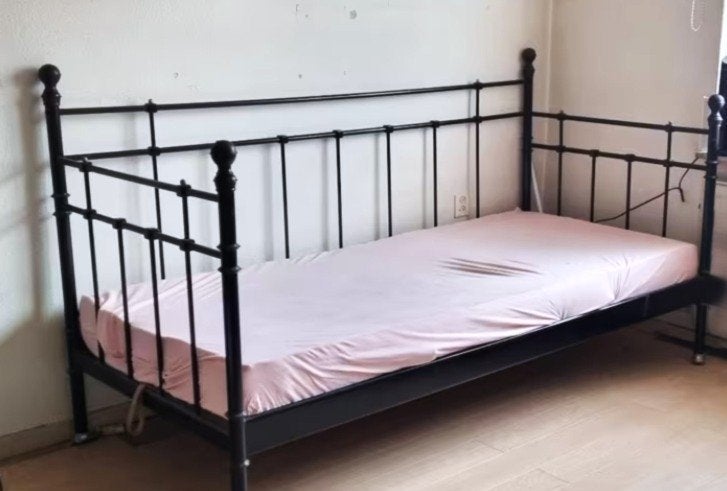 Bed-ijzer-industrieel-victorian-1 persoons, Huis en Inrichting, Slaapkamer | Bedden, Ophalen, Gebruikt, 90 cm, Eenpersoons