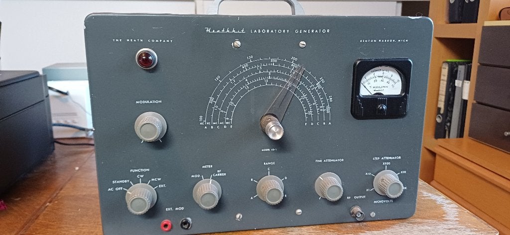 Meetzender H.F.  Heathkit, Ophalen of Verzenden, Gebruikt, Overige meters
